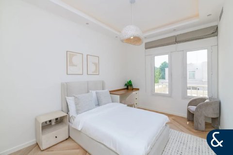 Városi lakóépület itt: The Springs, Dubai, EAE, 3 hálószoba, 228 m², azonosító: 698215 - fénykép 8