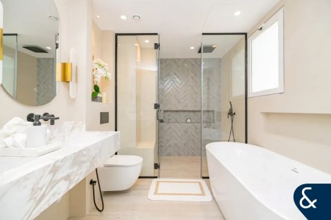 Városi lakóépület itt: The Springs, Dubai, EAE, 3 hálószoba, 228 m², azonosító: 698215 - fénykép 10