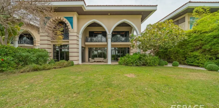 Villa in Palm Jumeirah, Dubai, VAE: 5 Schlafzimmer, 413 m2 Nr. 738338
