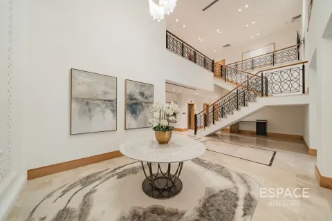 Villa zur Miete in Palm Jumeirah, Dubai, VAE 5 Schlafzimmer, 413 m2 Nr. 738338 - Foto 2