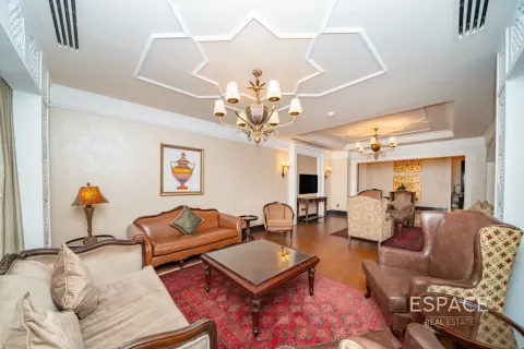 Villa in affitto a Palm Jumeirah, Dubai, EAU 5 camere da letto, 413 mq. № 738339 - foto 4