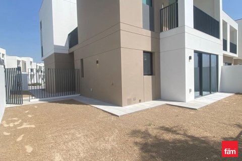 Dubai、UAEにあるタウンハウス 4ベッドルーム、248.9 m2 No718471