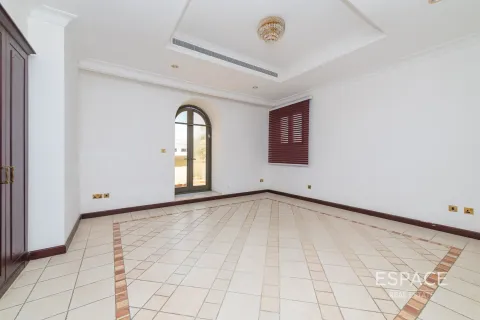 Зняти в оренду віллу в Пальма Джумейра, Дубай, ОАЕ 5 спалень, 496м2, № 650276 - фото 14
