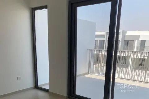 וילה להשכרה ב Tilal Al Ghaf, Dubai, איחוד האמירויות  3 חדרי שינה, 200 מ"ר, מספר 650273 - תמונה 4