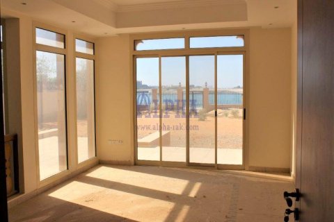 Зняти в оренду віллу в Al Hamra Village, Рас-эль-Хайма, ОАЕ 5 спалень, 1300.6м2, № 650485 - фото 8