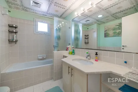 Villa para arrendamento em Meadows, Dubai, EAU 4 quartos, 563 m2 № 650275 - foto 14
