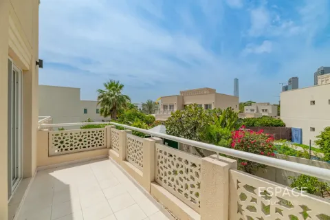Βίλα σε Meadows, Dubai, ΗΑΕ 4 υπνοδωμάτια, 563 τ.μ. Αρ. 650275 - φωτογραφία 17