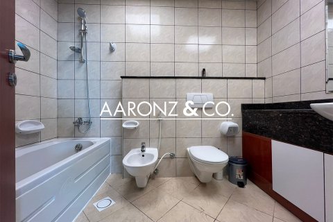 Apartamento en venta en Dubai Marina, Dubai, EAU 2 dormitorios, 113 m2 № 697082 - foto 9