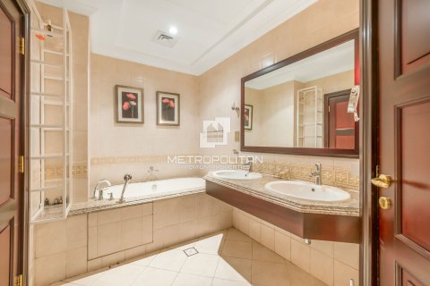 Palm Jumeirah, Dubai, संयुक्त अरब अमीरात में विला, 4 बेडरूम, 470 वर्ग मीटर, संख्या 663768 - फ़ोटो 28