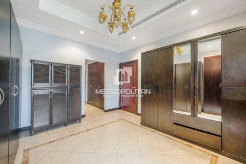 Palm Jumeirah, Dubai, संयुक्त अरब अमीरात में विला, 4 बेडरूम, 470 वर्ग मीटर, संख्या 663768 - फ़ोटो 19