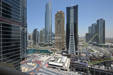 Apartment in Jumeirah Lake Towers, Dubai, UAE 2 bedrooms, 123.3 sq.m. № 624315 - photo 5