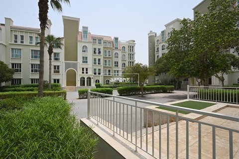 Apartment in Discovery Gardens, Dubai, UAE 1 bedroom, 88 sq.m. № 624215 - photo 15