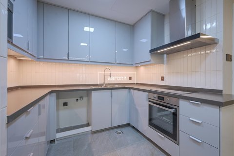 Apartment in Discovery Gardens, Dubai, UAE 1 bedroom, 88 sq.m. № 624215 - photo 10