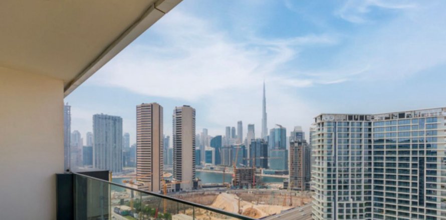 דירה ב Business Bay, Dubai, איחוד האמירויות 1 חדר שינה, 195.7 מ"ר מספר 718494