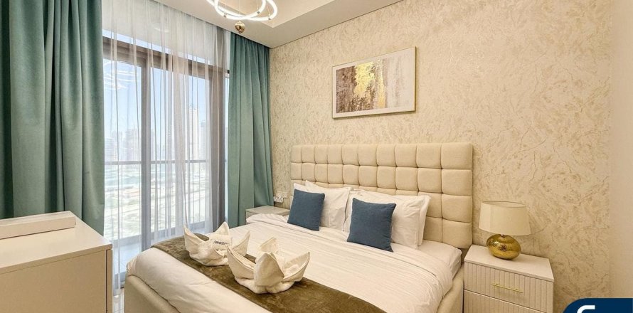 Apartment in AYKON CITY in Sheikh Zayed Road, Dubai, UAE 2 bedrooms, 75 sq.m. № 698558