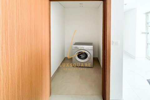 Apartment in Al Furjan, Dubai, UAE 2 bedrooms, 116 sq.m. № 753924 - photo 9