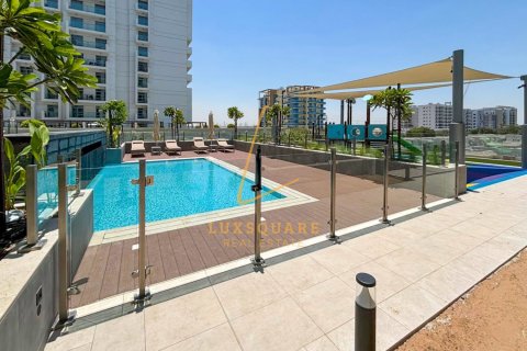 Apartment in Al Furjan, Dubai, UAE 2 bedrooms, 116 sq.m. № 753924 - photo 11