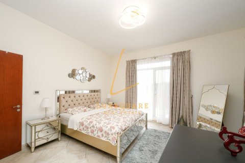 Apartmen di Motor City, Dubai, UAE 2 bilik tidur, 182 meter persegi № 753925 - foto 4