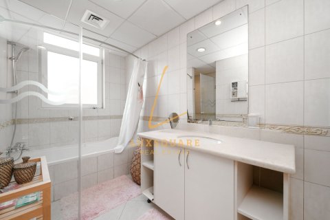 Apartmen di Motor City, Dubai, UAE 2 bilik tidur, 182 meter persegi № 753925 - foto 22
