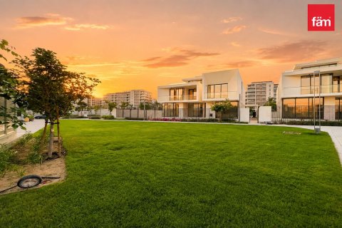 Villa itt: Dubai Hills Estate, EAE, 5 hálószoba, 649 m², azonosító: 739107 - fénykép 11