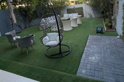خانه شهری برای اجاره در Motor City، Dubai، امارات متحده عربی 3 خوابه ، 239 متر مربع ، شماره 718597 - تصویر 8