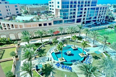 Apartment in The Marina, Abu Dhabi, UAE 3 bedrooms, 222 sq.m. № 604597 - photo 2