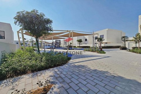 Vilë në Yas Island, Abu Dhabi, Emiratet e Bashkuara Arabe 3 dhoma gjumi, 325 m2. № 604594 - Foto 2