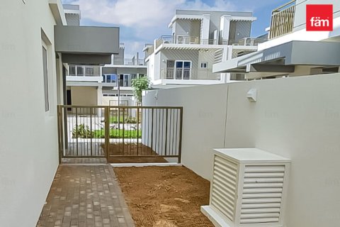 Villa en alquiler en Dubai, EAU 4 dormitorios, 170.2 m2 № 703680 - foto 13