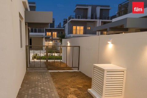 Villa en alquiler en Dubai, EAU 4 dormitorios, 170.2 m2 № 703680 - foto 21