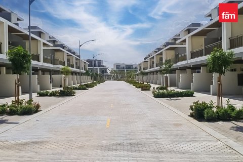 Villa en alquiler en Dubai, EAU 4 dormitorios, 170.2 m2 № 703680 - foto 18