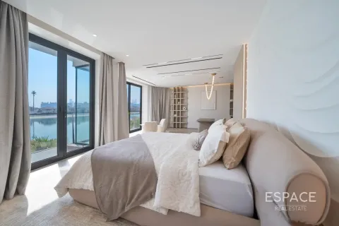 Villa sa Palm Jumeirah, Dubai, UAE 4 silid-tulugan, 550 sq.m. № 649467 - larawan 5