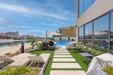 Villa Palm Jumeirah, Dubaijā, AAE 5 istabas, 650 m2 Nr. 649466 - attēls 1