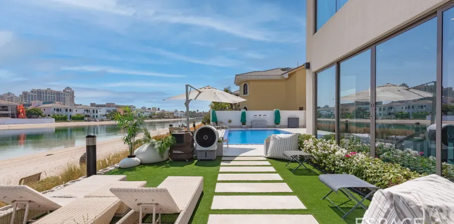 Villa Palm Jumeirah, Dubaijā, AAE 5 istabas, 650 m2 Nr. 649466