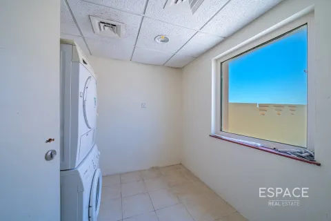 Townhouse til salg i Dubai Sports City, Dubai, UAE 4 soveværelser, 311 kvm № 649463 - foto 13