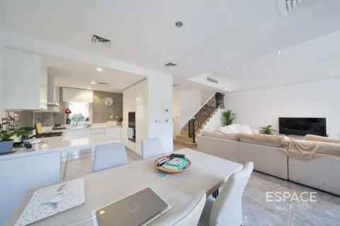 Vilë në Arabian Ranches, Dubai, Emiratet e Bashkuara Arabe 2 dhoma gjumi, 175 m2. № 649468 - Foto 4