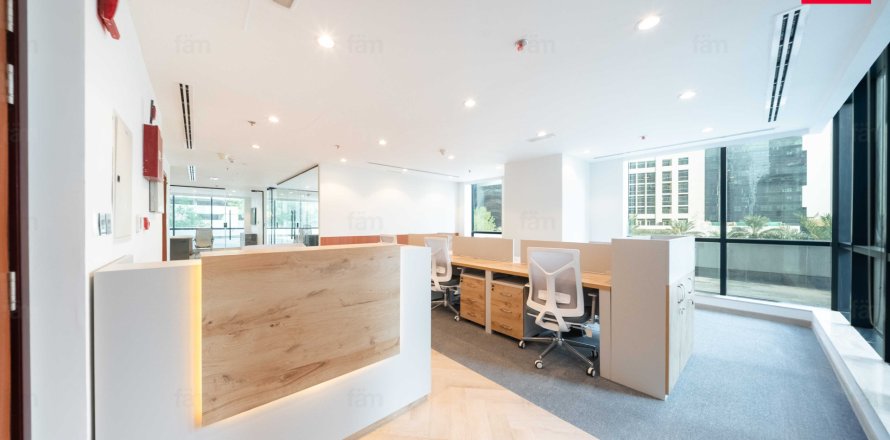 Oficiu în Dubai, EAU 115.9 mp.  №585369