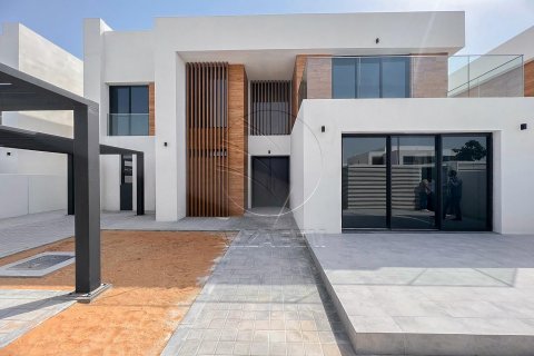 Vila na Saadiyat Island, Abu Dhabi, SAE 4 ložnice, 648 m² Č.: 615643 - fotografie 1