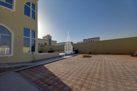 Vila v Al Shawamekh, Abu Dhabi, SAE 6 ložnice, 706.1 m² Č.: 549017 - fotografie 20