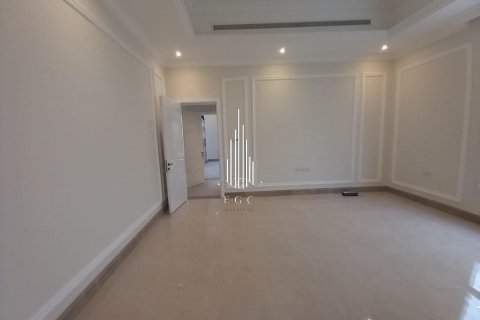 Vila v Al Shawamekh, Abu Dhabi, SAE 6 ložnice, 706.1 m² Č.: 549017 - fotografie 8