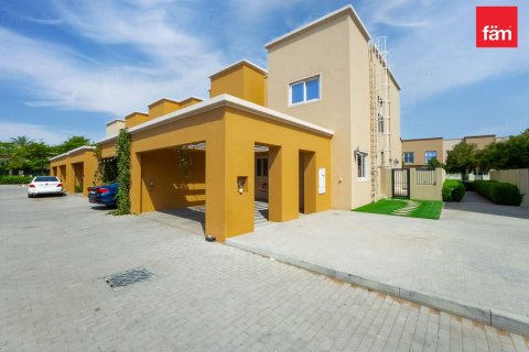 Dubai, संयुक्त अरब अमीरात में टाउनहाउस, 4 बेडरूम, 238.7 वर्ग मीटर, संख्या 702663