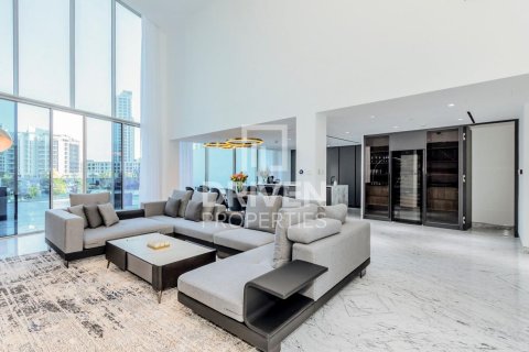 Vilë në Dubai Marina, Dubai, Emiratet e Bashkuara Arabe 4 dhoma gjumi, 413 m2. № 654944 - Foto 7