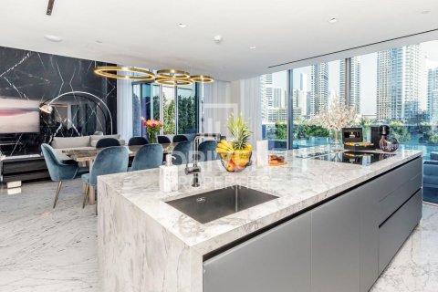 Vilë në Dubai Marina, Dubai, Emiratet e Bashkuara Arabe 4 dhoma gjumi, 413 m2. № 654944 - Foto 23
