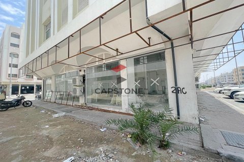 Budova v Mohamed Bin Zayed City, Abu Dhabi, SAE 1 izba, 929 m2 č. 600924 - Fotografia 5