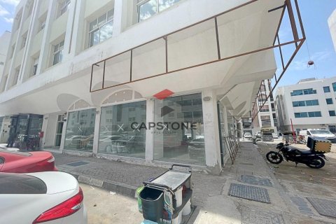 Budova v Mohamed Bin Zayed City, Abu Dhabi, SAE 1 izba, 929 m2 č. 600924 - Fotografia 4