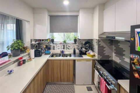 Villetta a schiera in vendita a Dubai Land, Dubai, EAU 4 camere da letto, 207 mq. № 626014 - foto 6