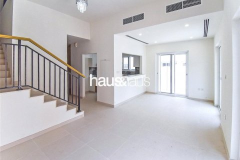 Řadový dům v Dubai Land, Dubai, SAE 4 ložnice, 207 m² Č.: 626013 - fotografie 2
