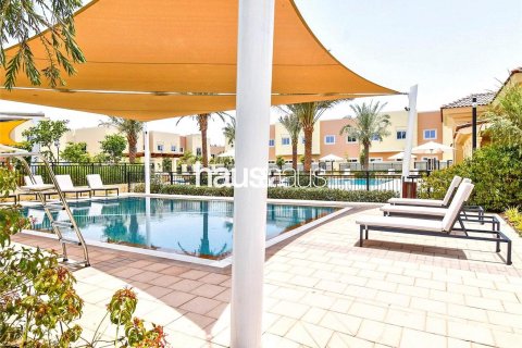 Řadový dům v Dubai Land, Dubai, SAE 4 ložnice, 207 m² Č.: 626013 - fotografie 10