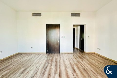 Townhouse de vânzare în Jumeirah Village Circle, Dubai, EAU 2 dormitoare, 180 mp. №667271 - poză 5