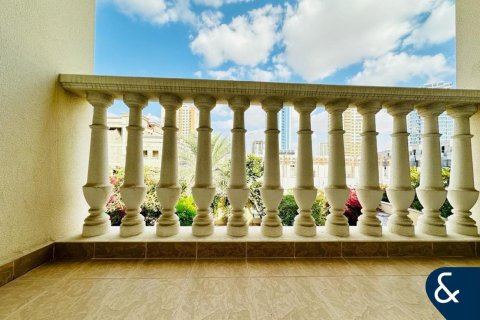 Townhouse de vânzare în Jumeirah Village Circle, Dubai, EAU 2 dormitoare, 180 mp. №667271 - poză 3