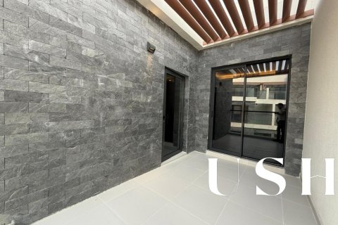 Shtëpi në qytet në DAMAC Hills (Akoya by DAMAC), Dubai, Emiratet e Bashkuara Arabe 3 dhoma gjumi, 179 m2. № 621018 - Foto 13